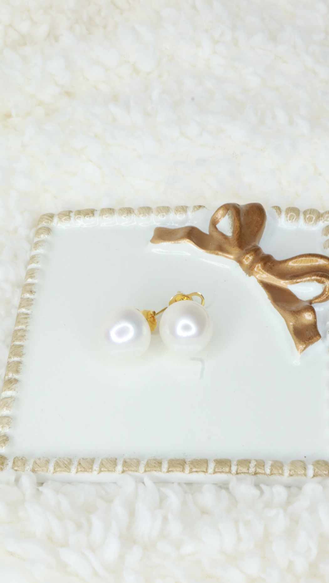 Queen Z 16mm South Sea Pearl Earrings