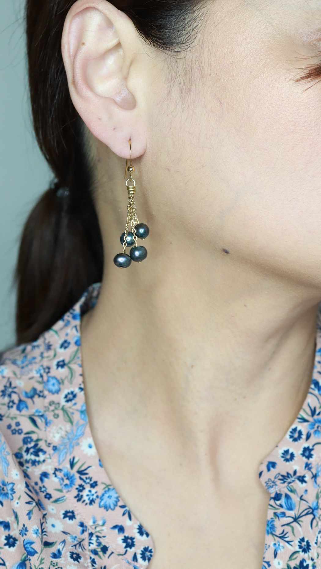 Cluster black pearl earrings